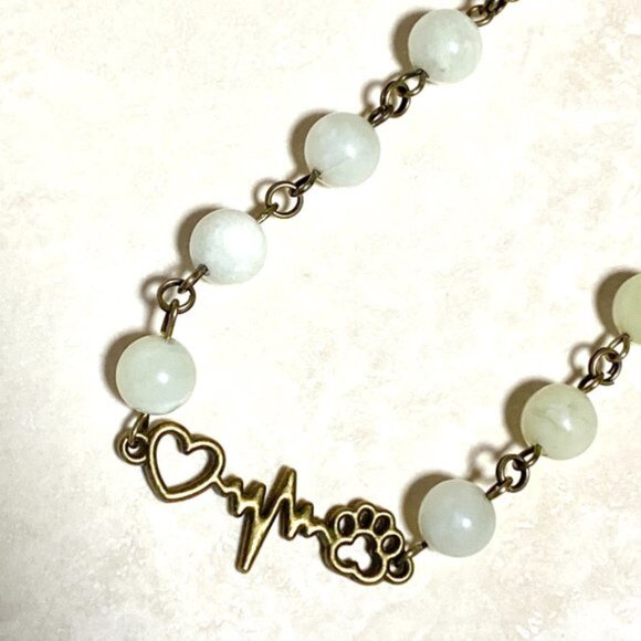 Genuine Pale Green Serpentine Necklace, Bronze Paw Print Heart Beat + Gemstone - Picture 6 of 14
